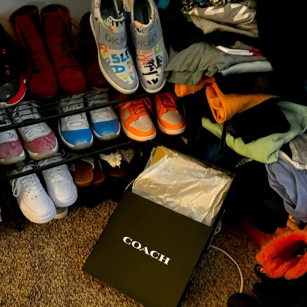 Coach Boot Box - pristine condition - w/insignia lining (EMPTY/BOX ONLY) - $20